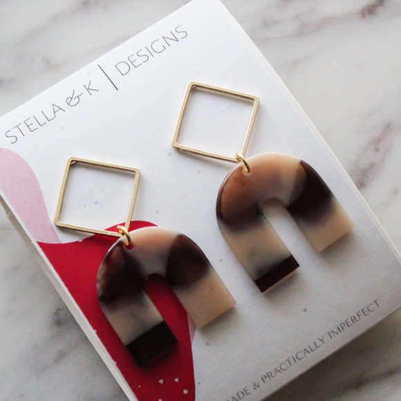 Handmade Earrings - Arch Resin Earrings - Brown & Tan Pattern - NEW - Picture 2 of 3